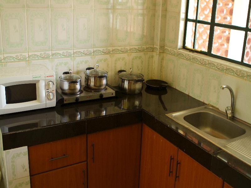 Parkview Safari Hotel And Apartments Kisumu Esterno foto